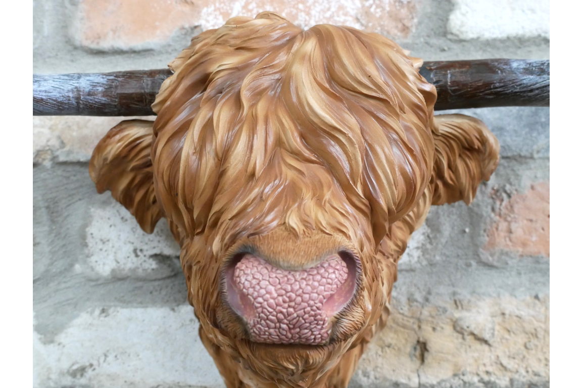 Highland Cow Head Wall Ornament – Rustic Farmhouse Wall Décor (36cm)