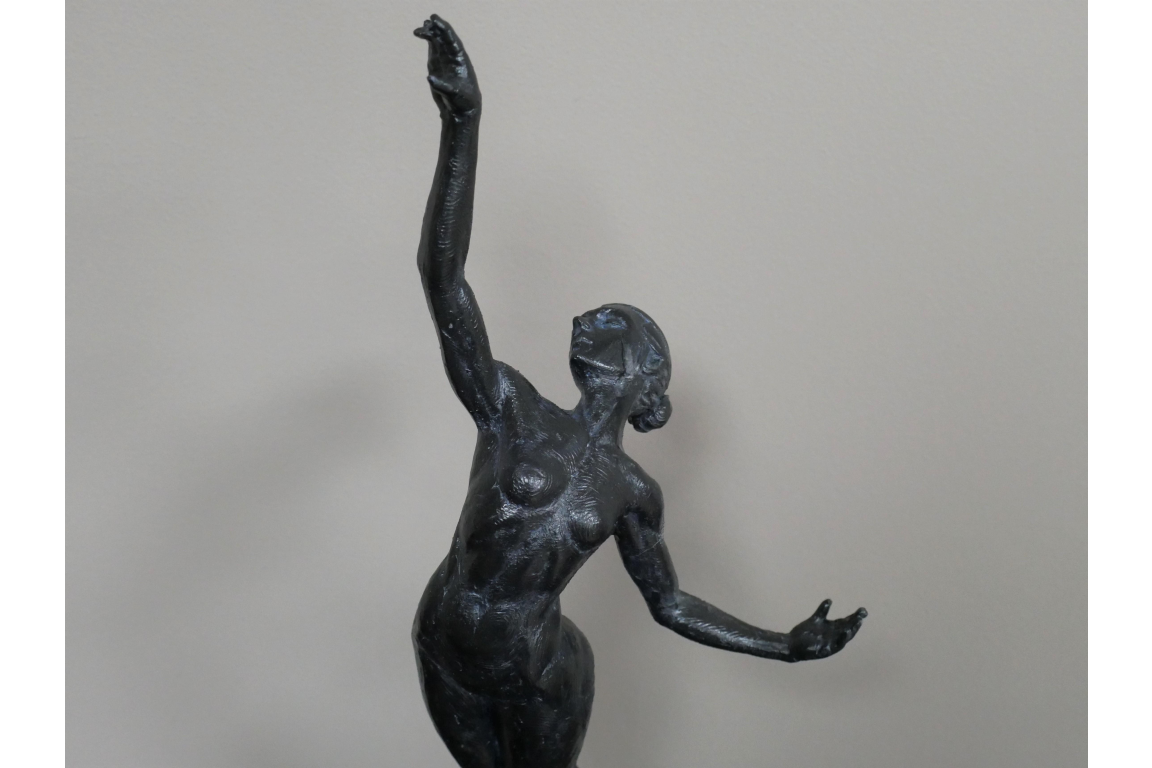 lady dancer arms in the air gracefull pose