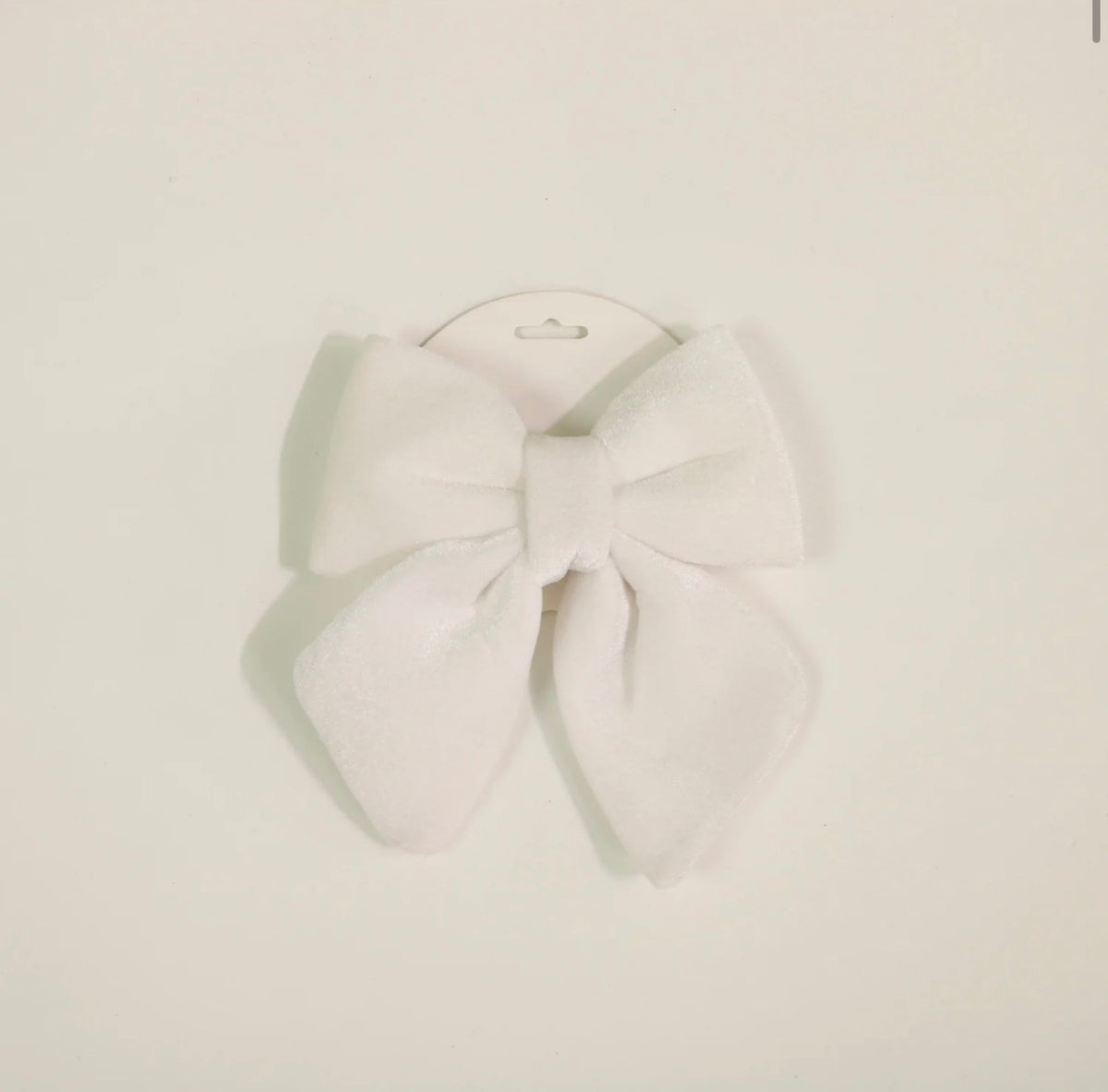 Small ivory Velvet Hanging Bow