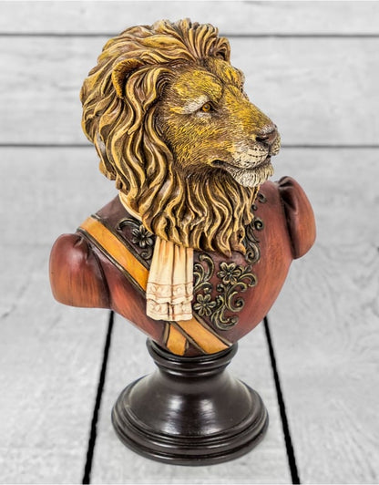 GENTRY LION BUST ON ROUND BASE
