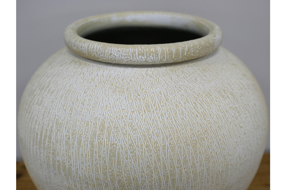 Cream concrete effect large vase wider neck curved 11309