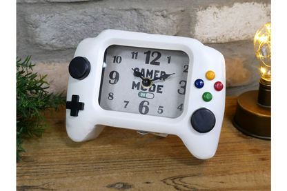 White gamers clock