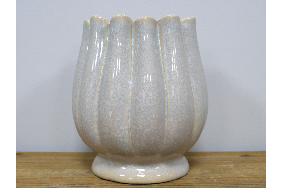 Cream ceramic vase pleated detail