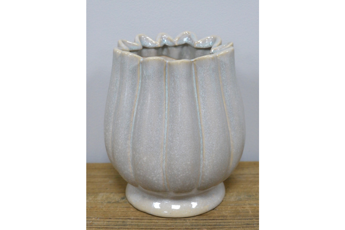 Cream ceramic vase pleated detail