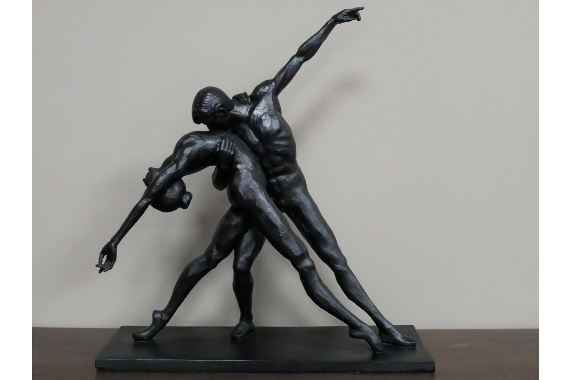 Couple dancing statue home decor black