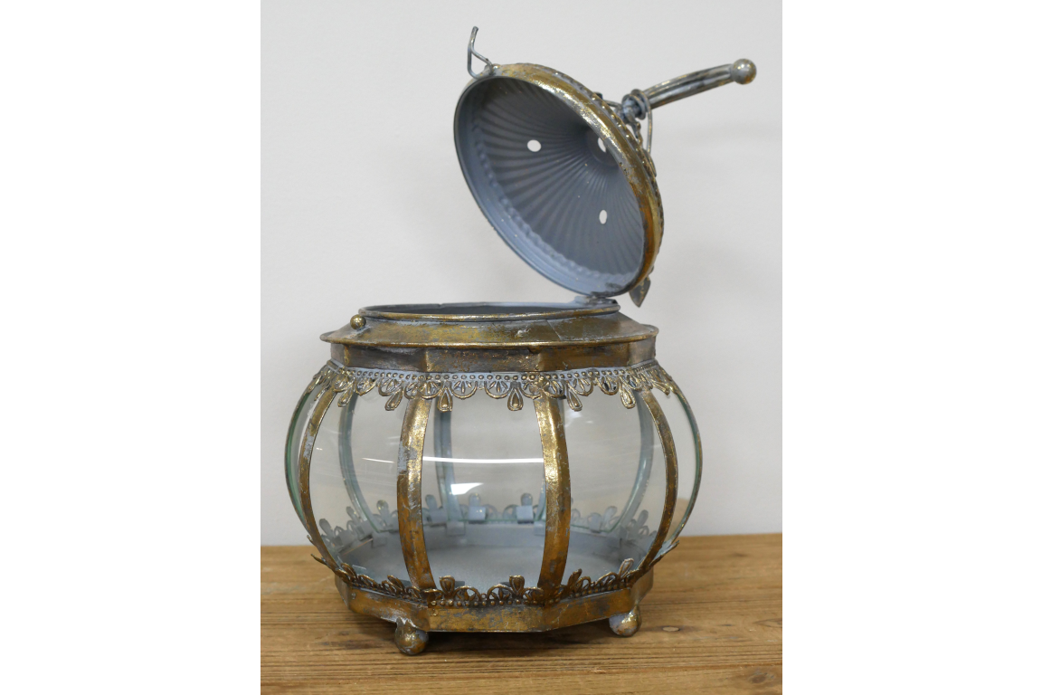 Leaf design round shape lantern candle holder in antique gold and glass