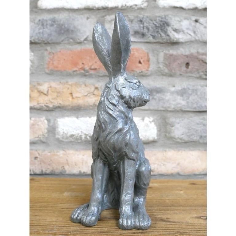 Small sitting hare statue