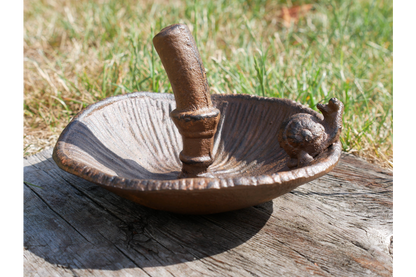 Metal Mushroom bird feeder with snail design for outdoor garden