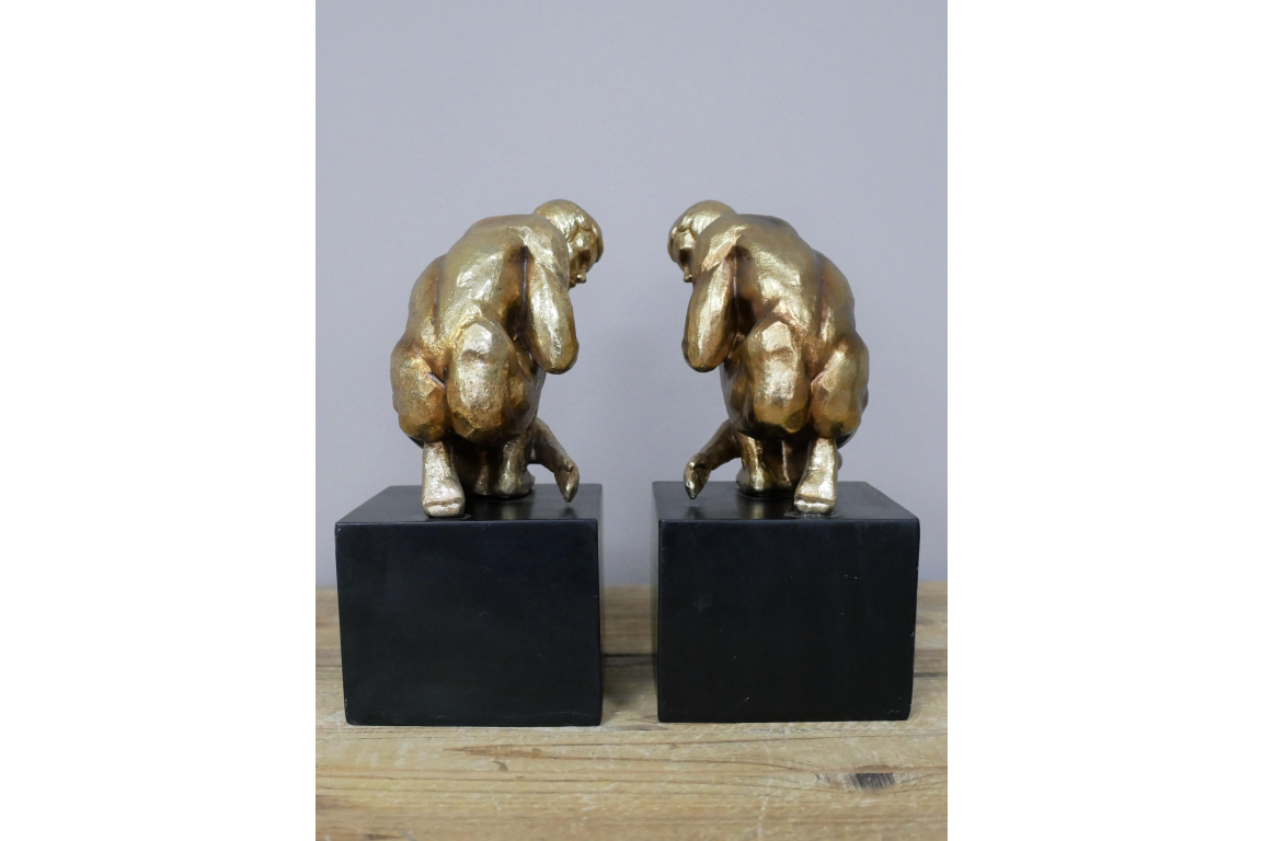 Gold Statue Bookends Set of 2 – Decorative Luxury Book Ends for Shelves & Home Décor