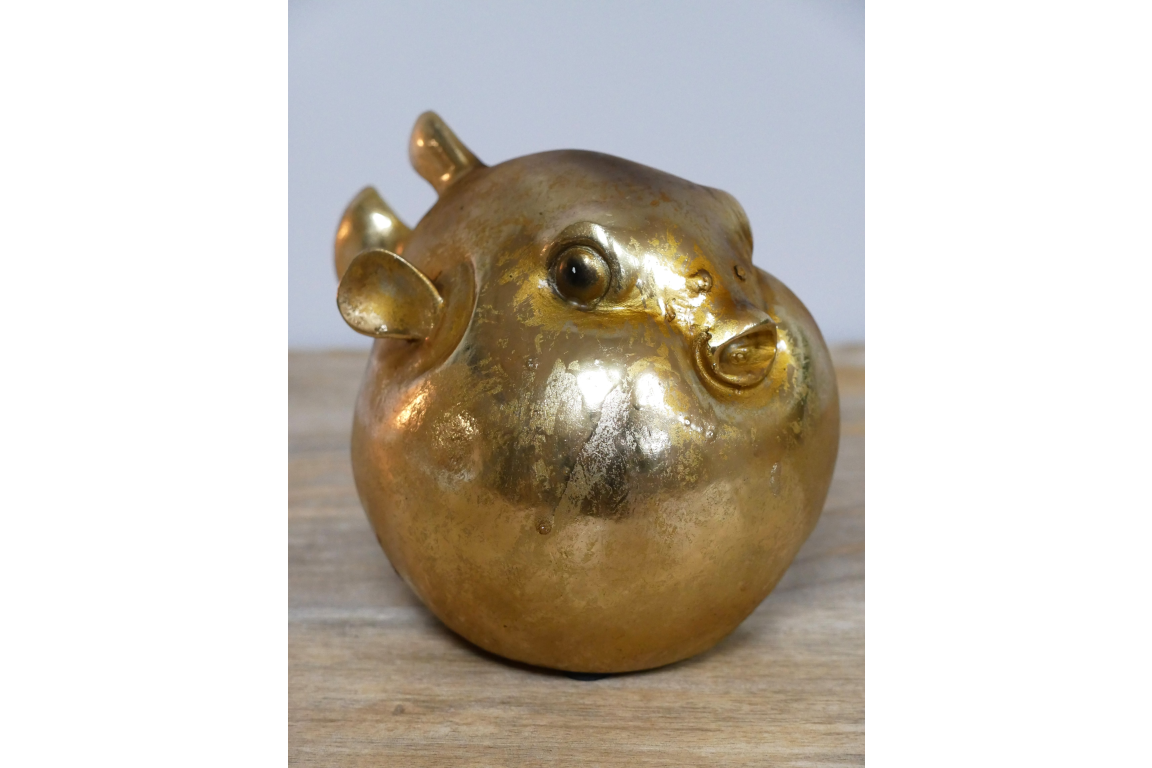 Gold puffer fish statue home decor