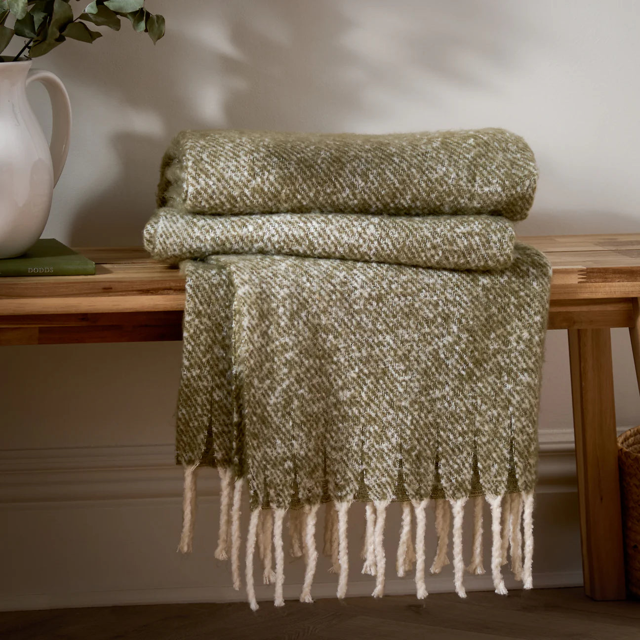 Isla soft woven green tasseled throw