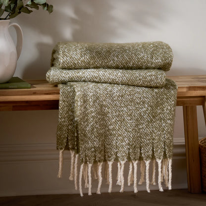 Isla soft woven green tasseled throw