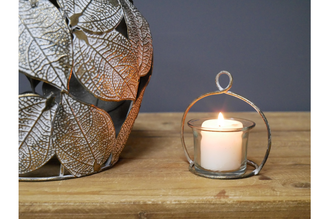 Large Apple Metal Candle Holder Home Decor with Leaf Pattern Design for Stylish Interior Decoration