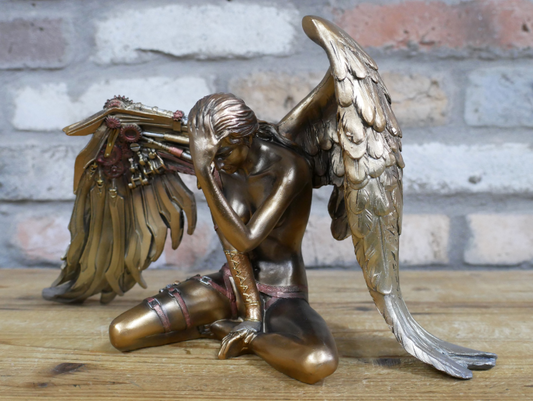 Good steampunk angel statue styling decor