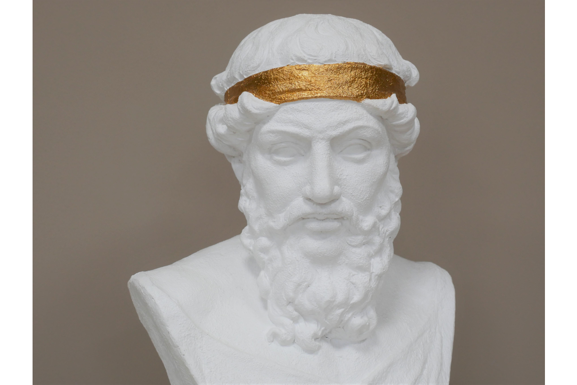 White & Gold Classical Bust Sculpture – 47cm