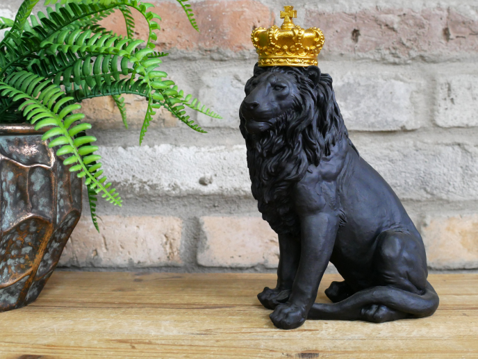 Crowned Black Lion Ornament – Resin Statue