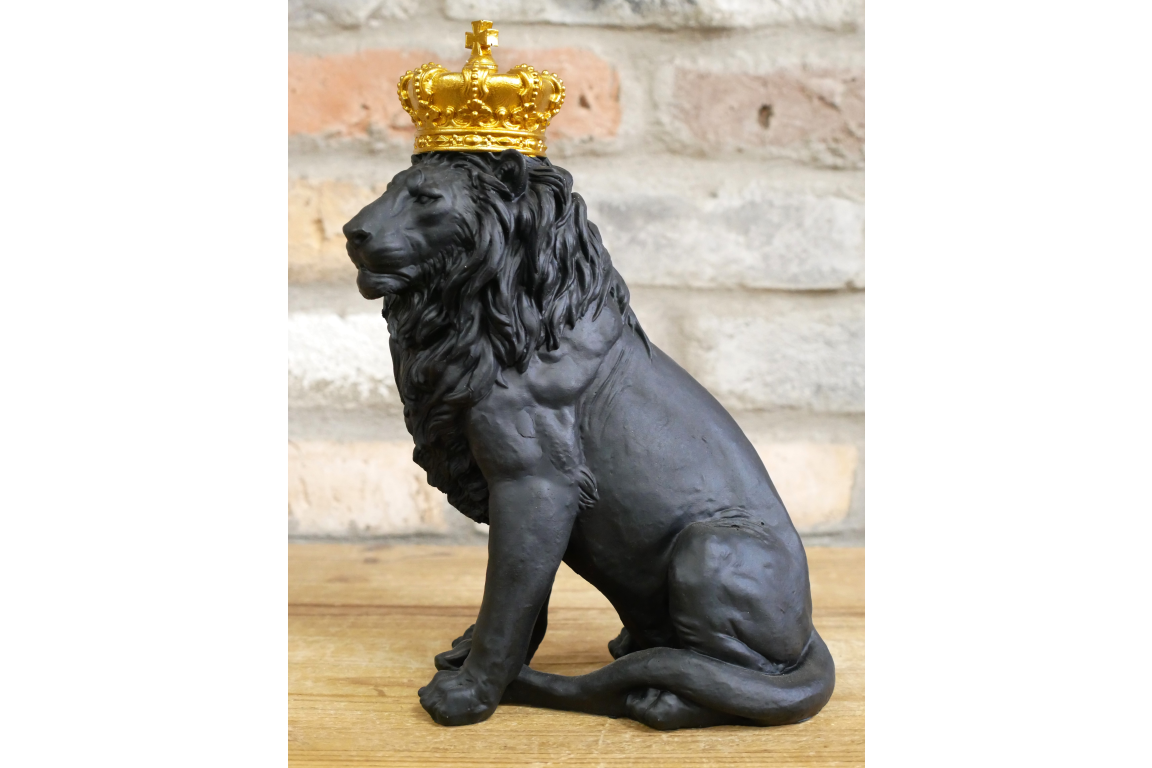 Crowned Black Lion Ornament – Resin Statue