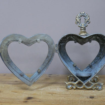 Heart Candle Holder Gold - Elegant Home Decor Ornament with Intricate Design for Special Occasions 27cm x 19cm x 10cm