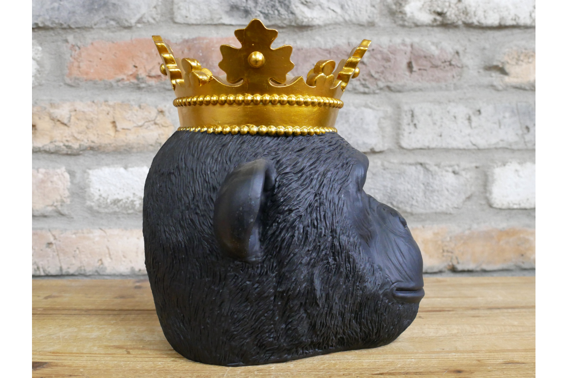 Crowned Gorilla Head Wall Decoration – Black & Gold Resin Wall Art – 26cm