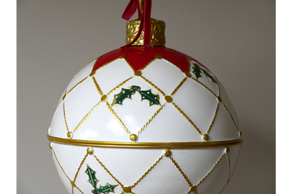 Small white red and gold hanging Xmas bauble metal