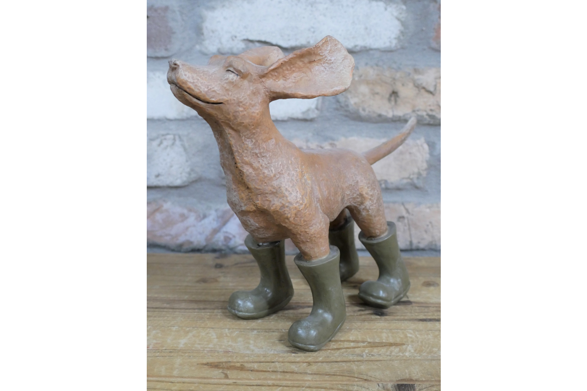 Dog in the wind statue