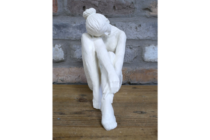 Cream lady statue with pointed toes pose stylish home decor