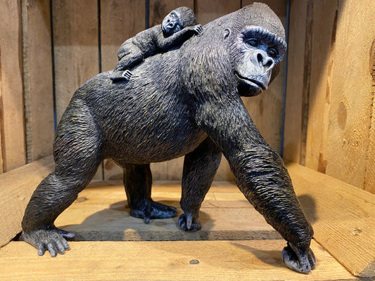 Gorilla And Cub statue for the garden or indoor