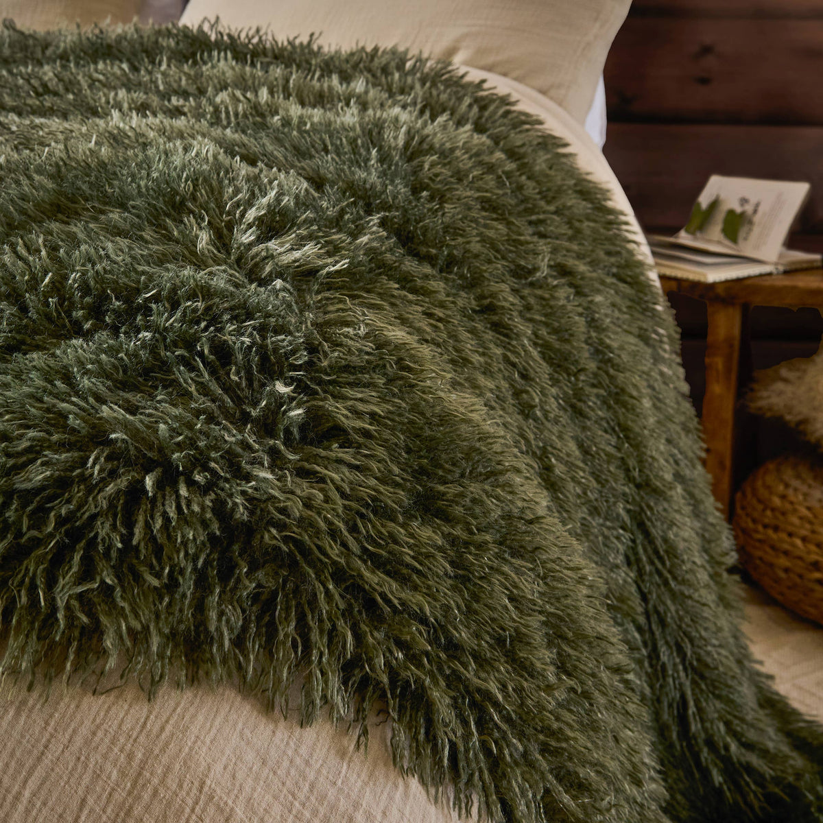 Rowan Faux Fur Throw Khaki: Khaki / 130 x 175cm