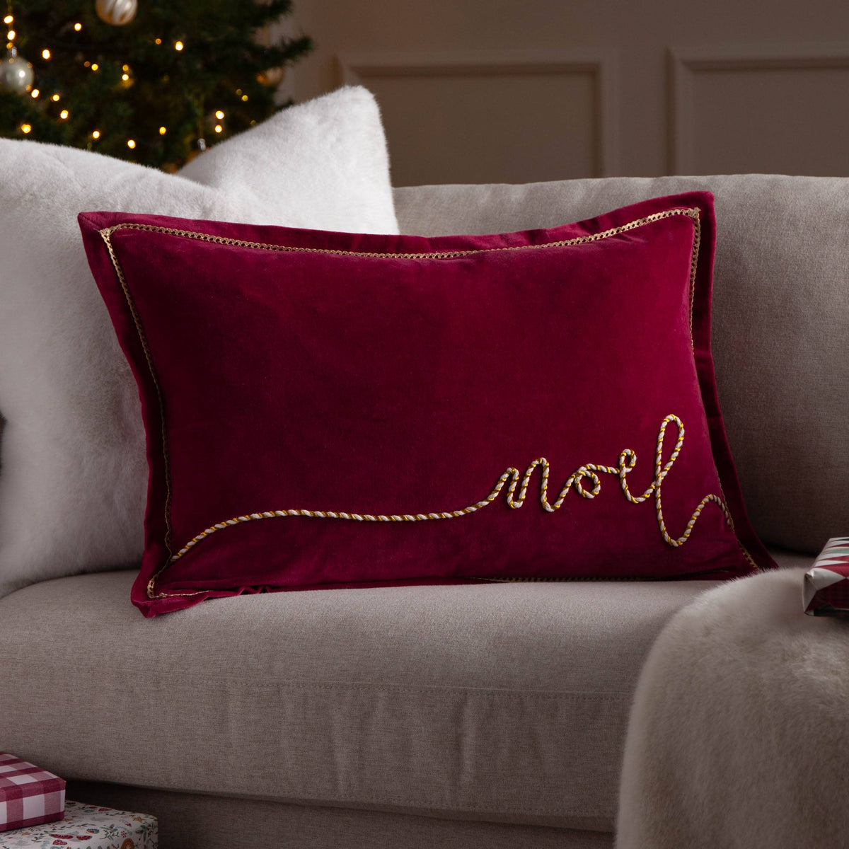 Winter Noel Applique Velvet Cushion Red: Red / Fibre Filled / 40 x 60cm